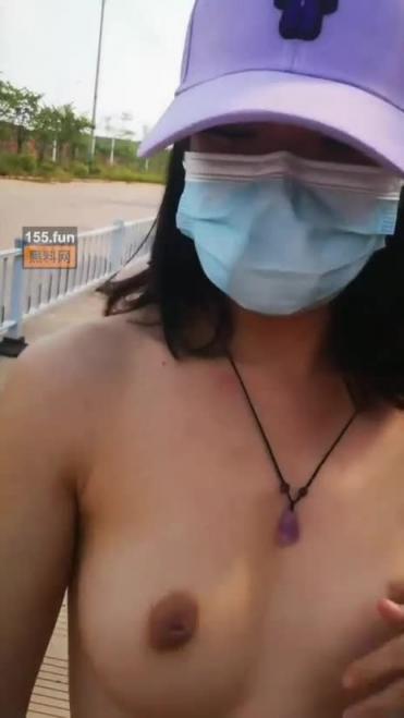 (最新流出)广西玉林露出人妻娇娇户外全裸行走收获目光无数 预览截图 4