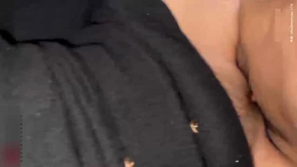 【姐弟乱伦】下午和大姐逛街买了衣服心情很不错,回到家后直接强暴她 预览截图 9