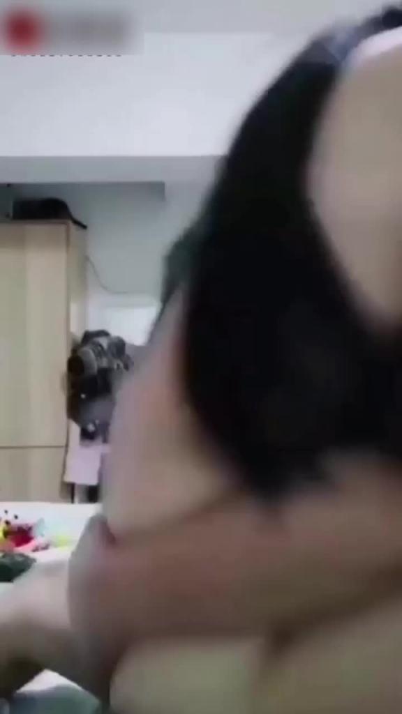 带着孩子偷情[性福宝妈]毁三观!带着孩子偷情的宝妈们!精选合集! 预览截图 1