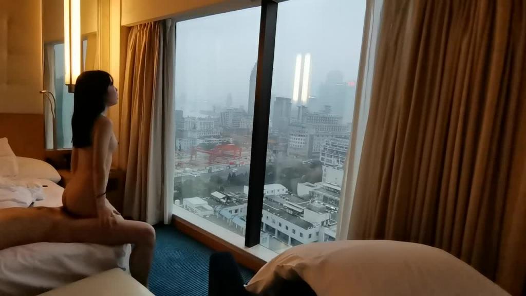 小伙高级酒店爆操极品身材长相可爱 预览截图 2