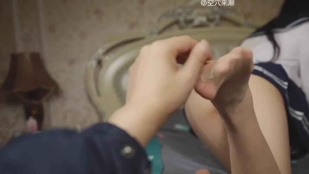【学生嫩妹】JK制服清纯学妹 肉丝白虎美鲍极度诱惑 预览截图 8