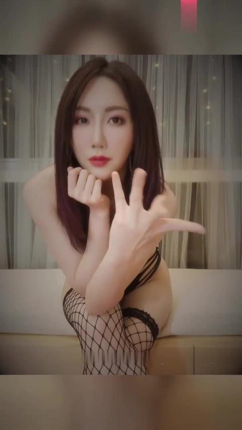 【东航空姐尤物-美雅私拍第二部】顶级身材颜值 预览截图 8
