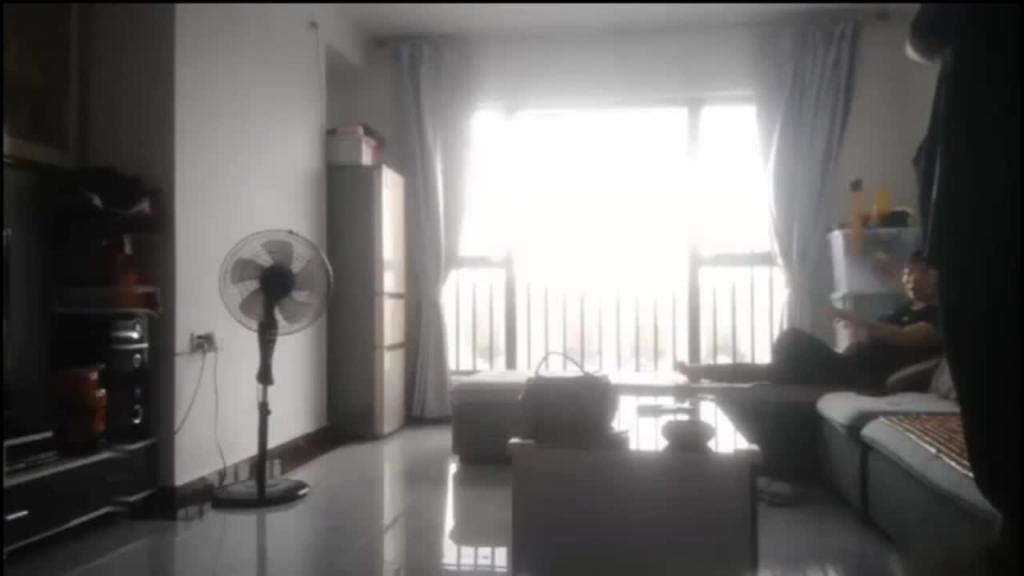 【换妻乱交剧情对白精彩】真实夫妻交换! 预览截图 2