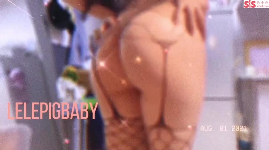 推特女神乐乐 极品巨乳模特诱惑私拍合集 预览截图 10