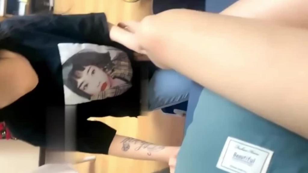 【SM女王调教】开房漂亮闺蜜当自己的性奴,重口虐待好刺激 预览截图 8