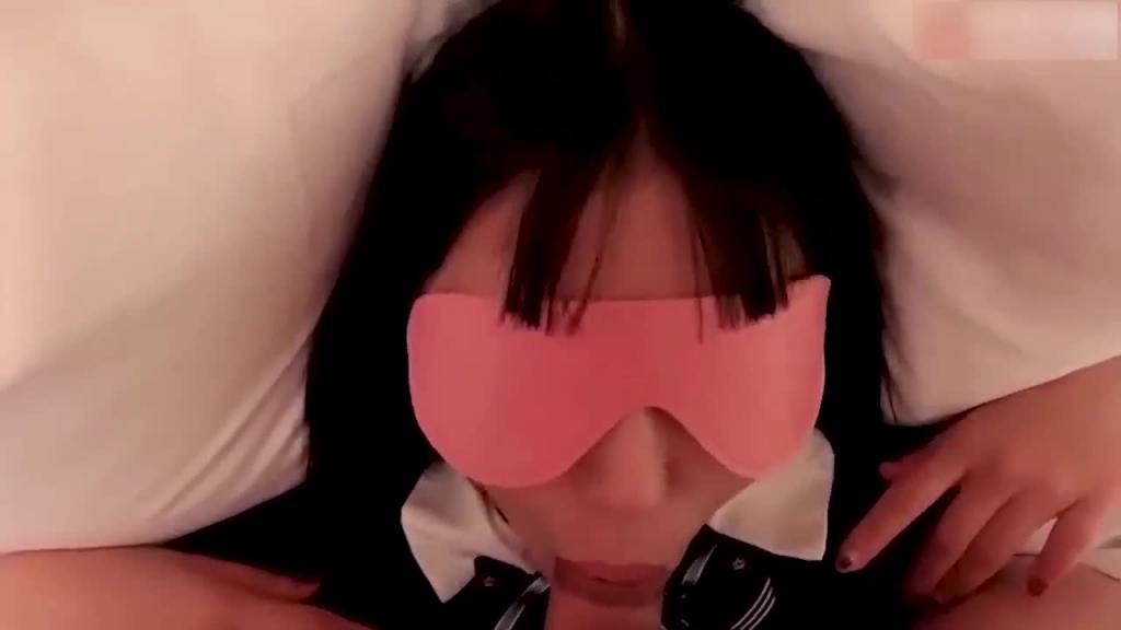 【爱萝莉】刚满18岁极品超级嫩模小萝莉 预览截图 1