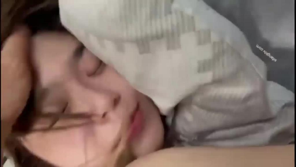 【快来吃瓜】武汉健身私教勾引女学员~成功把客户玩成母狗 预览截图 7