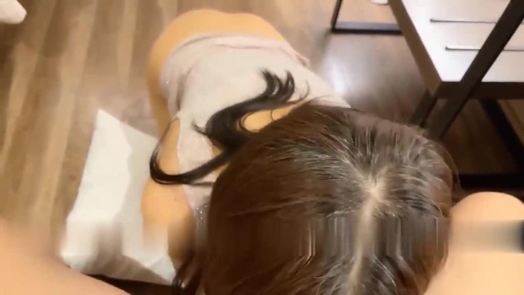 爆操假高冷女神！大喊着求饶，操完之后都腿软了 预览截图 3