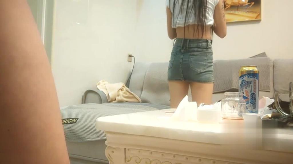 换妻极品探花新人良家23岁美甲师单女战两男！ 预览截图 11