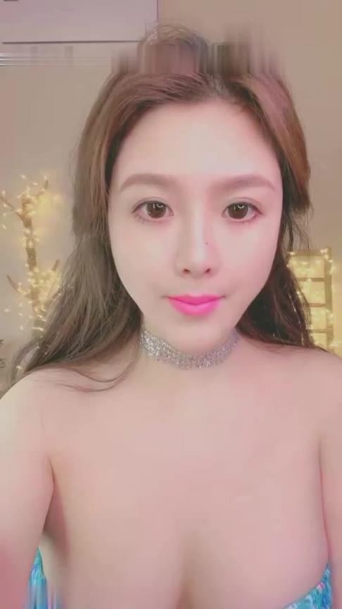 烈焰女神E罩杯舞魅娘超气质丰满女神 预览截图 3