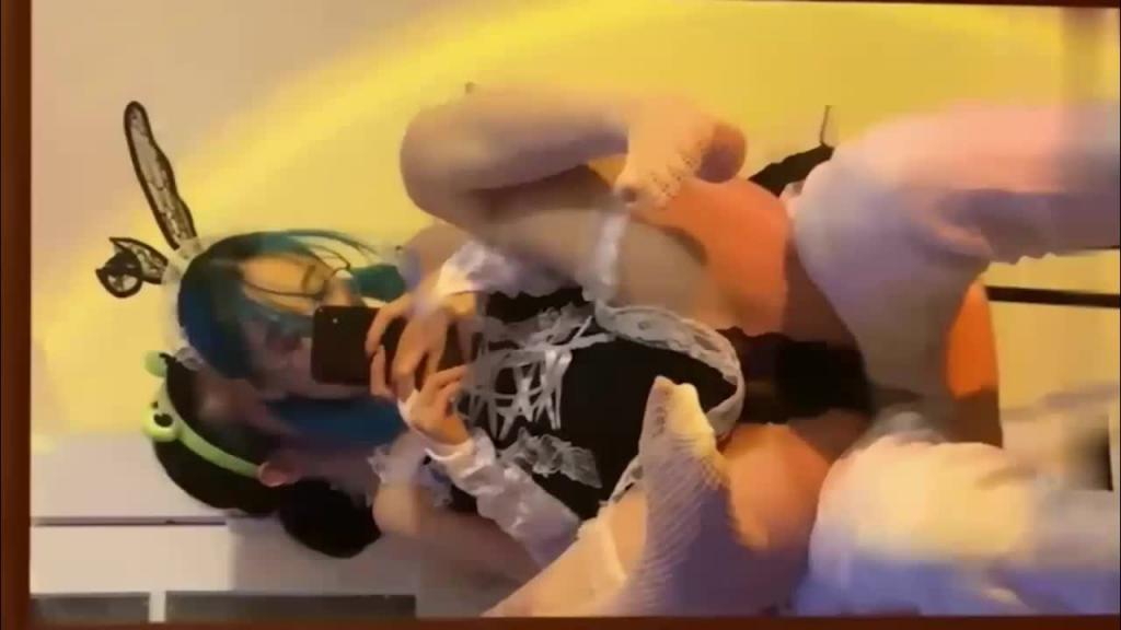 高颜值网红福利姬反差母狗天花板,把女神调教的吐舌头、翻白眼、舔手指 预览截图 6