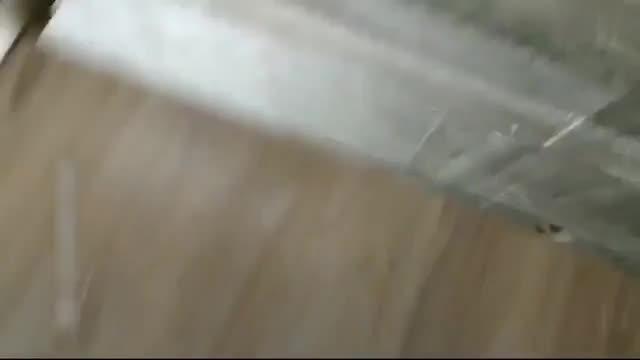 户外露出风骚少妇网吧厕所激情自慰随地捡个马桶刷插逼 预览截图 4