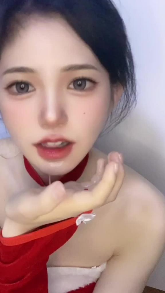 抖音小李崽,萝莉女神网红翻车!给榜一大哥的福利视频被流,知道你3000就能上,白瞎舔你那么久 预览截图 12