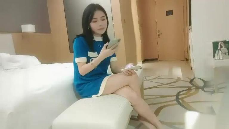 高颜值KTV妹子第二炮,扣弄舔逼上位骑乘大力勐操呻吟娇喘 预览截图 2