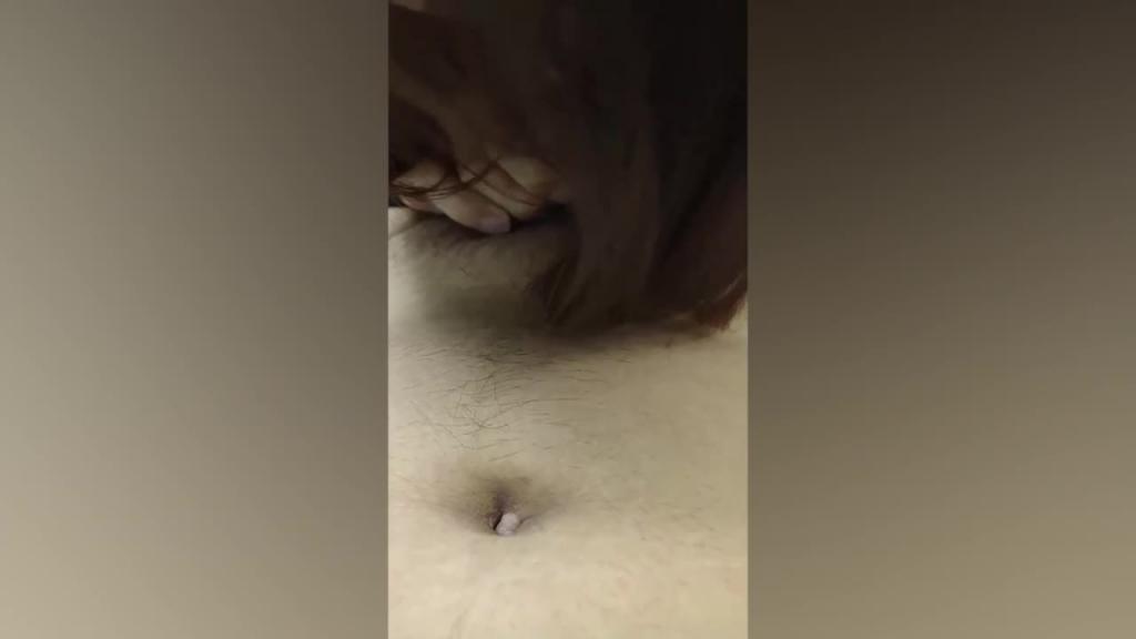 【嫂子乱伦】趁大哥国庆节带孩子出门时,我和水蛇腰跟波浪胸嫂子偷情,太好看了,爆操狂喷!A 预览截图 1