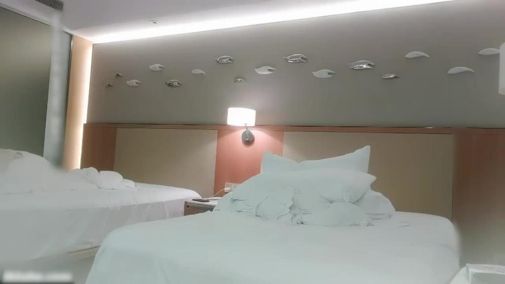 约操170cm情趣女仆 享受专业的服务 预览截图 11