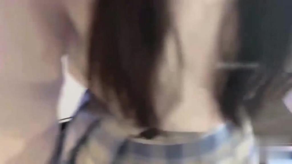 超美眼镜反差婊JK制服清纯灵动深喉颜射 预览截图 3