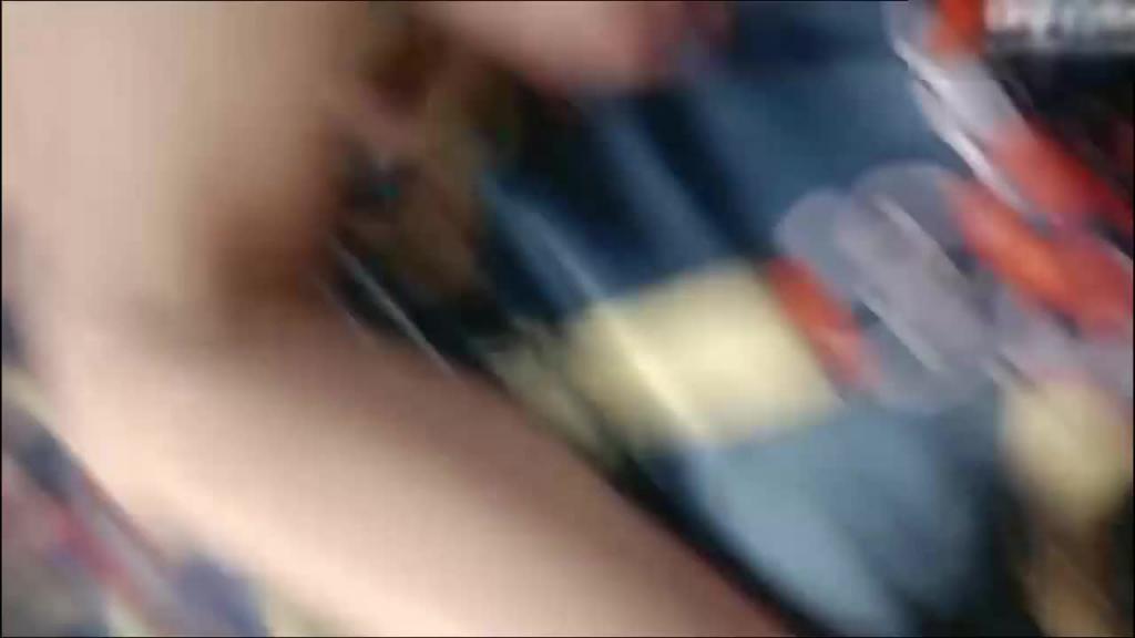 极品无毛刚破处学生被男闺蜜给操了,我当你是好朋友你既然想操我。 预览截图 7