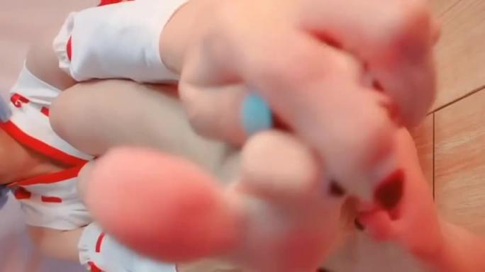 桃桃酱 极品美少女 性感蕾丝情趣诱惑抠鼻自慰 预览截图 3