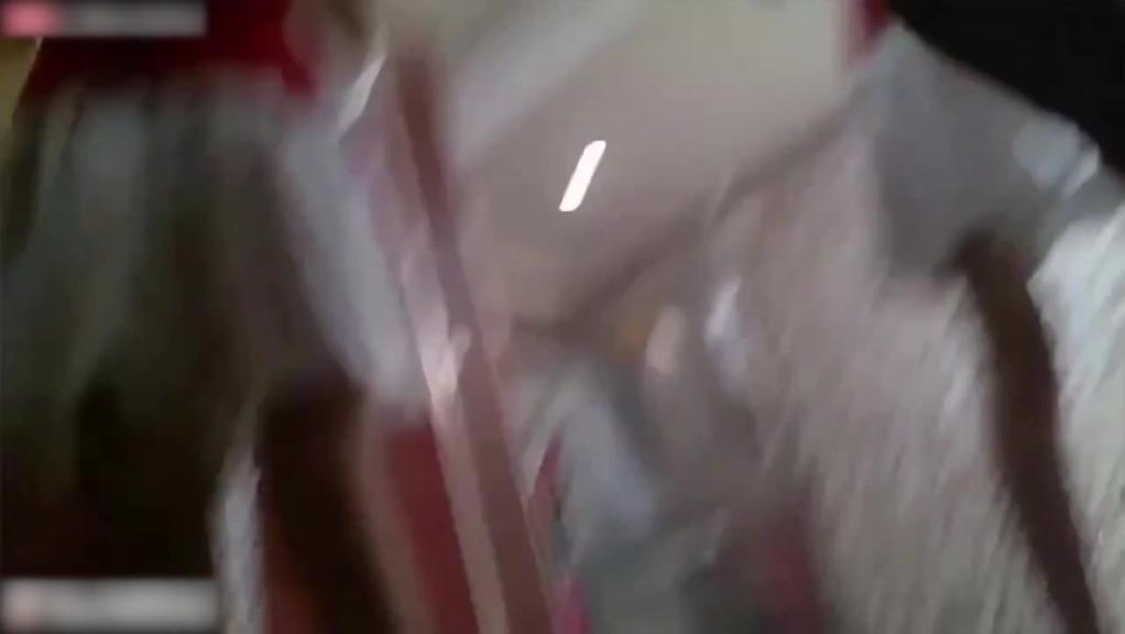 偷窥厕拍合集舞蹈系啦啦队成员撒尿换衣服 预览截图 5