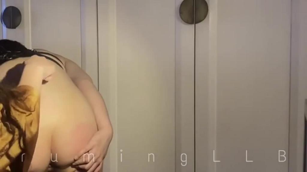 乳名LLB女主人调教小母狗尤物气质百合女神 预览截图 3