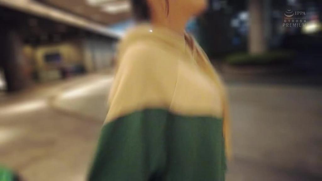 与漂亮大姊在宾馆住宿中出 一整天持续被搞痴女玩法的我 楪可怜 PRED-396 预览截图 5