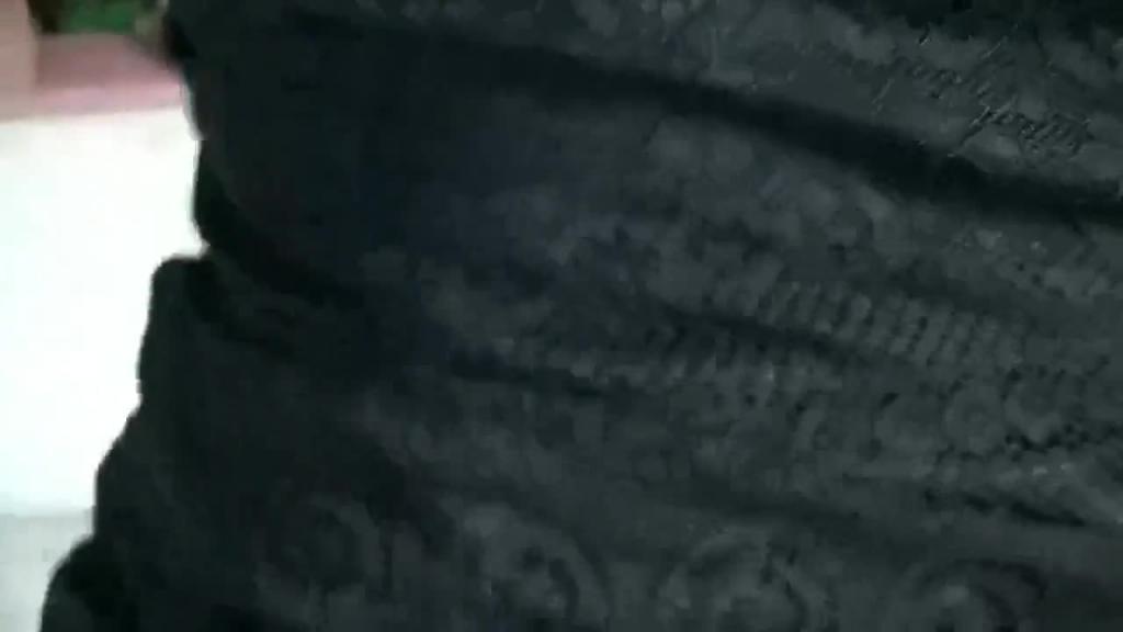 真实母子在公园里乱伦做爱,妈妈:儿子快用力操妈妈骚逼 预览截图 10