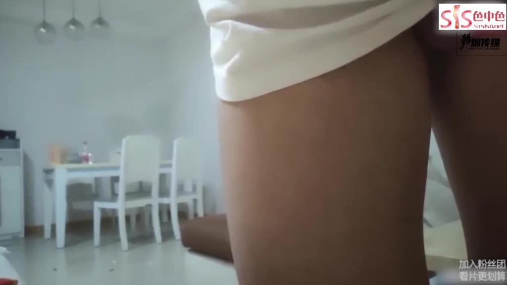 【收留离家出走高中女同学】强推发现是巨乳,赚翻了 预览截图 9