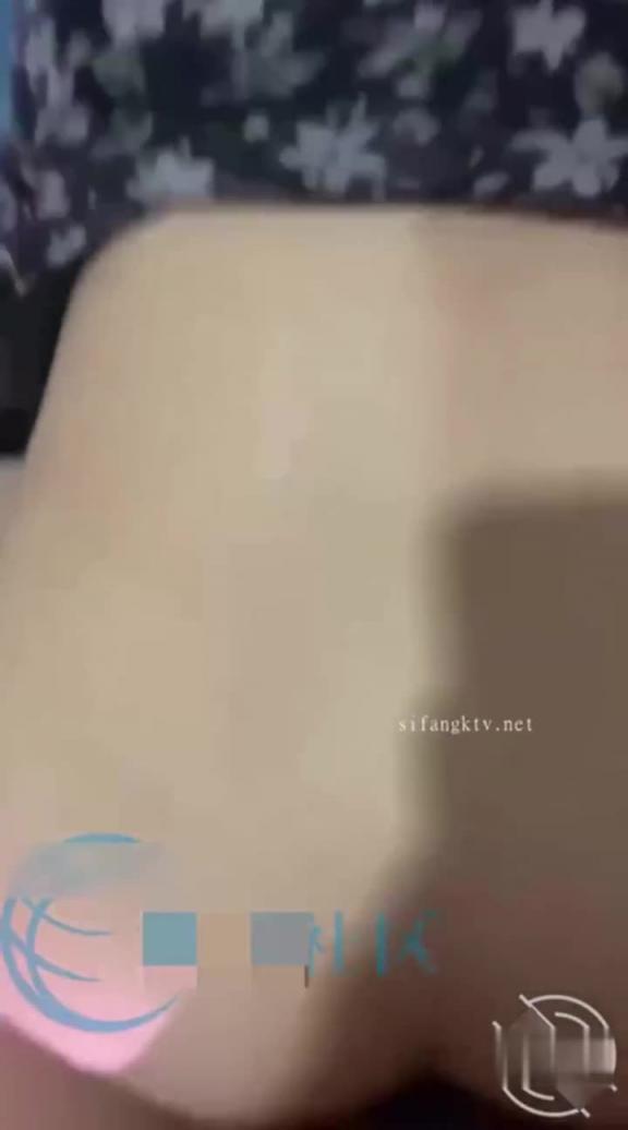 【湖南永州母子乱伦】骚妈的穴永远是最温暖的,傻儿子半夜偷偷的后入操妈妈 预览截图 9