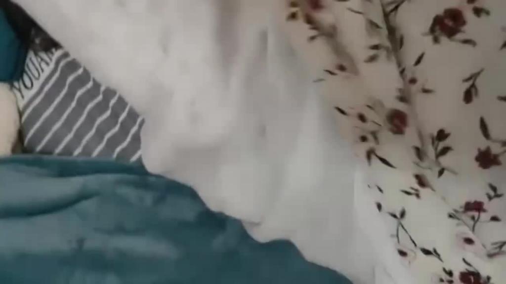 小姨子来家里看望怀孕的姐姐,晚上回去老婆安排我送她回家爽歪歪2 预览截图 1