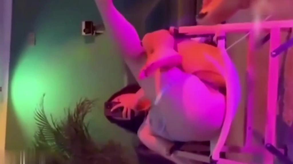 【重磅事件】在机关单位工作的女儿被爆,父亲调教玩弄女儿 预览截图 10