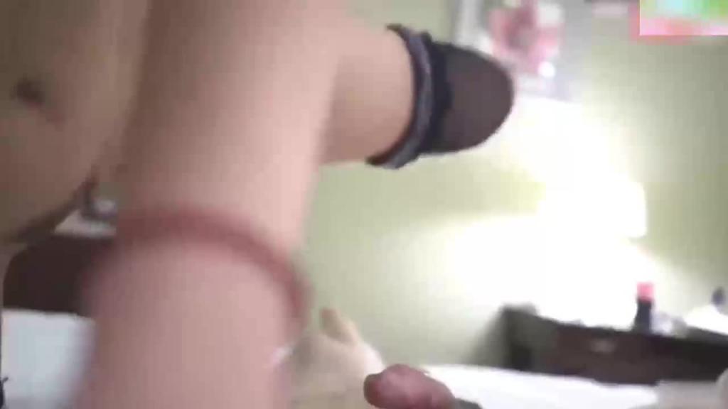 我与干爹开房通奸，背叛男友做有钱人的泄欲井喷 预览截图 2