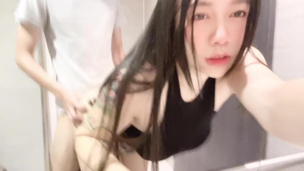 台灣外流火車上的廁所野戰！ 预览截图 4