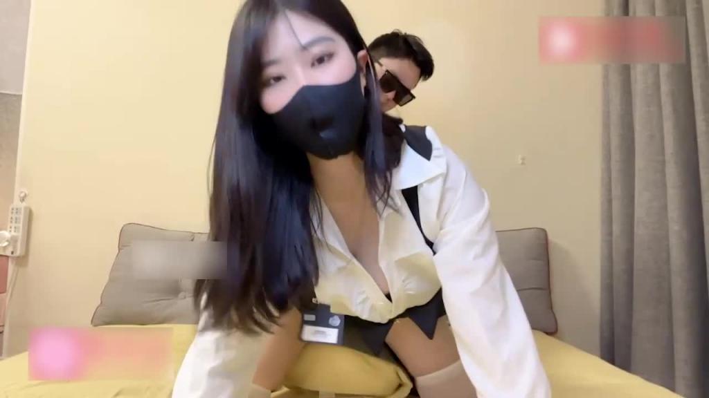 巨乳应届毕业生惨遭职场潜规则 性感白丝被老板任意玩弄到腿软 预览截图 10