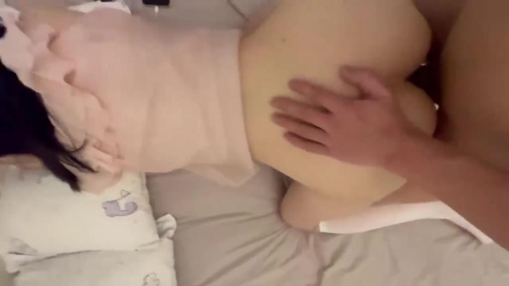 舞蹈生校花嫩妹伺候主人,乖乖扒开美胥露出小蜜六让大肉棒插入 预览截图 3