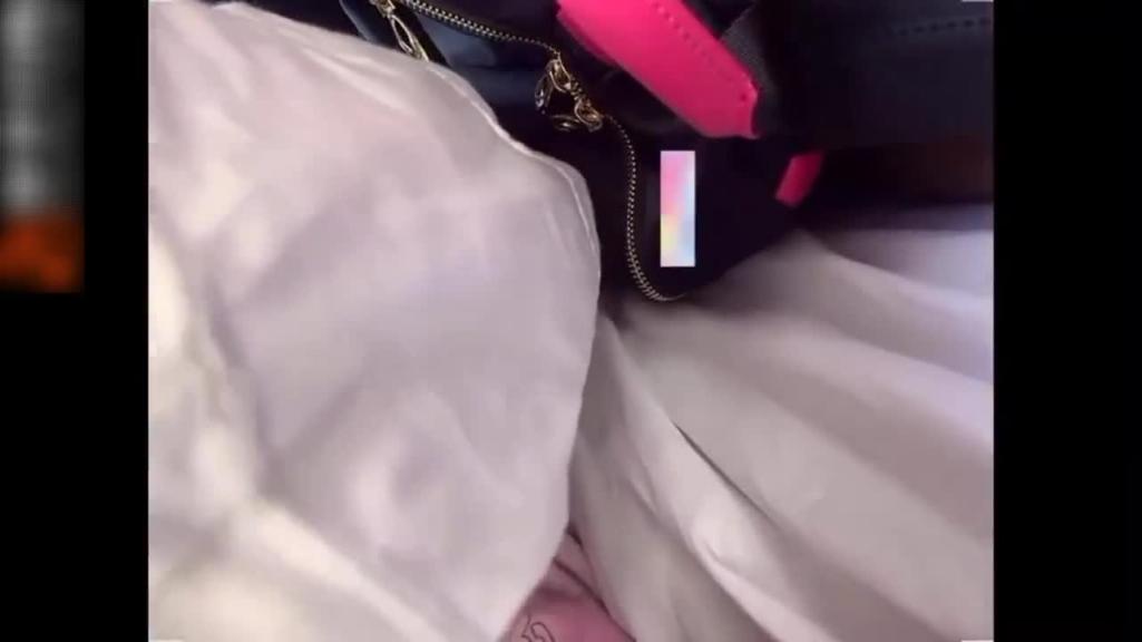 【福利】:【极品稀缺_顶臀系列】插入股沟狠狠顶入对着女神撸管射精 预览截图 12
