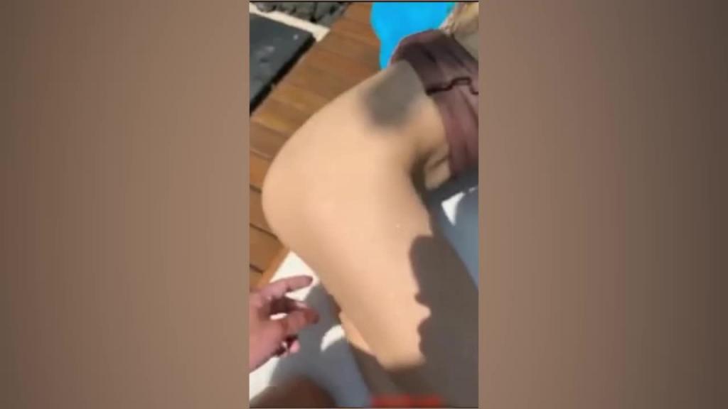 【网红黑料】抖音百万粉丝 小崽儿 曾用名小小鱼露 和某知名博主泳池啪啪视频泄密! 预览截图 12