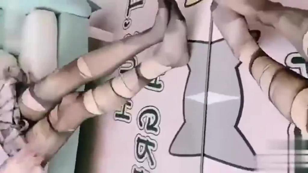 jk美少女自慰爆裂黑丝太刺激了 预览截图 5