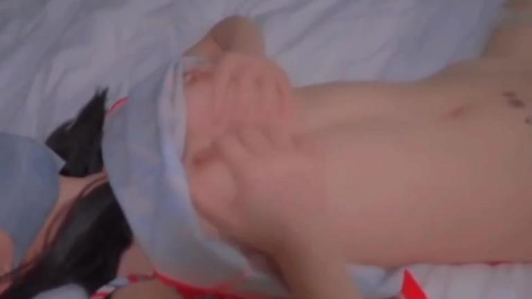 【酒店自拍】肚兜小姨子激情乳摇盛宴☞关注🌷主页更精彩🌷 预览截图 1