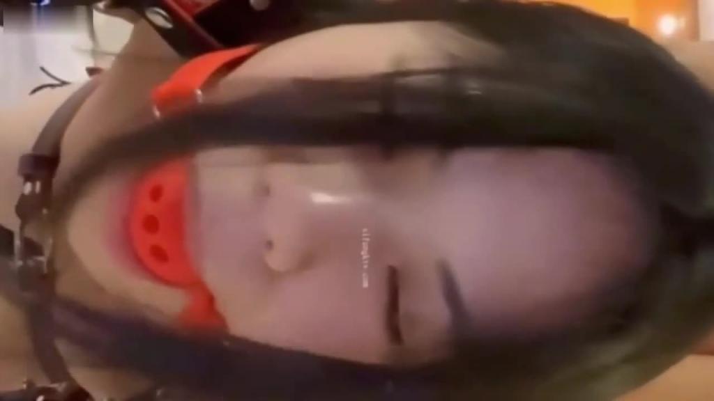 调教母狗幼儿园老师 预览截图 2