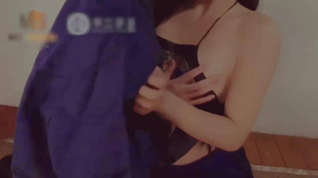 叔嫂情动两心牵 预览截图 3