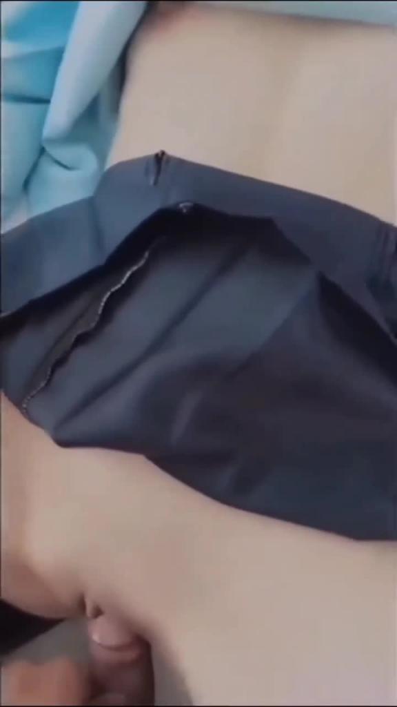 哥哥偷窥妹妹洗澡没忍住把妹妹操了 白虎嫩穴 预览截图 6
