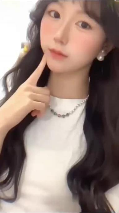 气质酷似王菲的森系美女王歆瑶口味稍重喜欢被调教虐操 预览截图 4