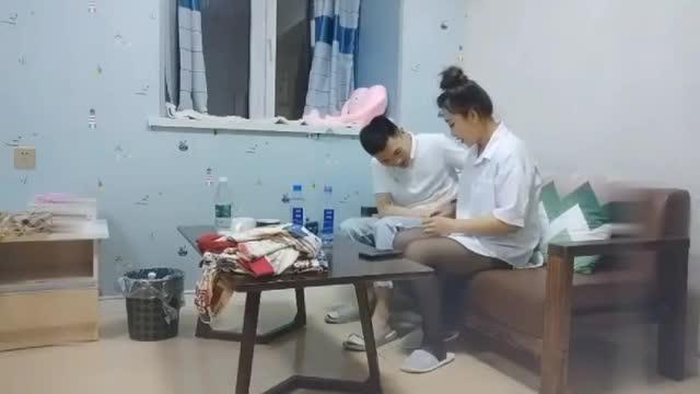 母子乱伦完整版妈妈在家穿睡衣勾引儿子打炮 预览截图 2