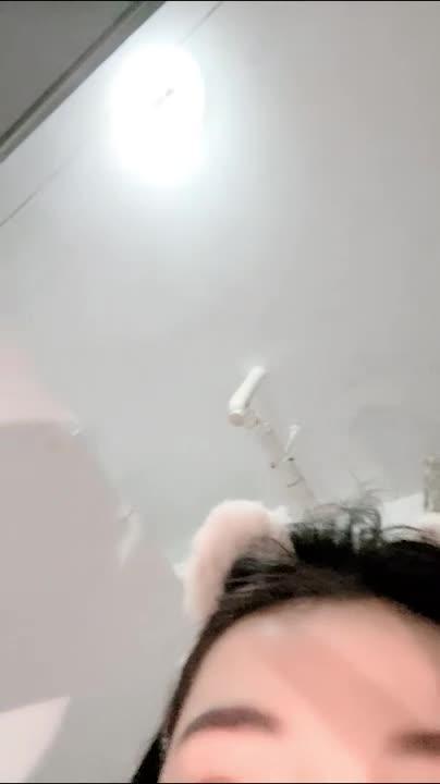 【大二G奶学妹02】绝对校花巨乳妹,寝室超大尺度完美展现嫩逼 预览截图 4