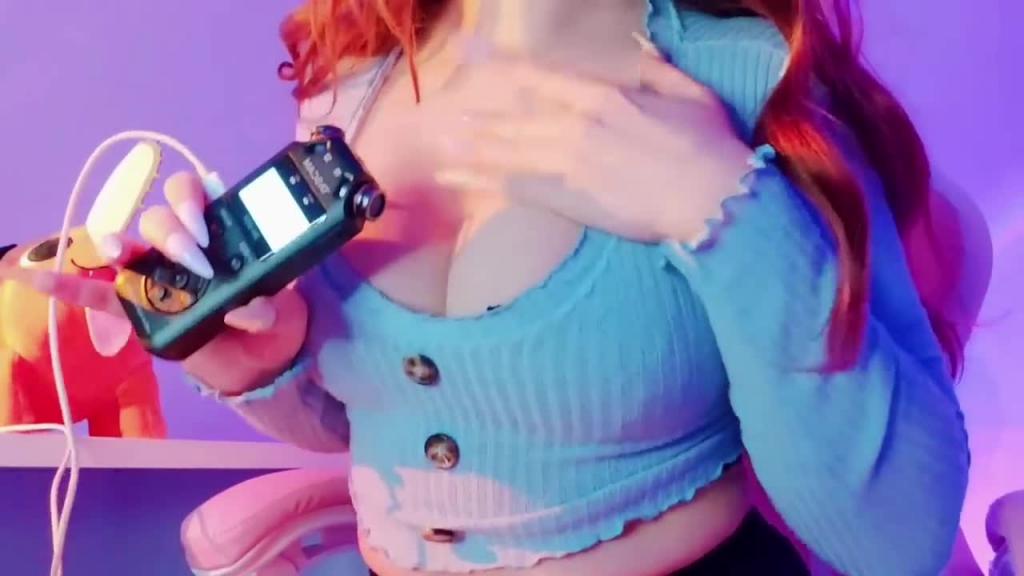 AT294-ASMR丰乳肥臀少女-胸部摩擦的声音 预览截图 11