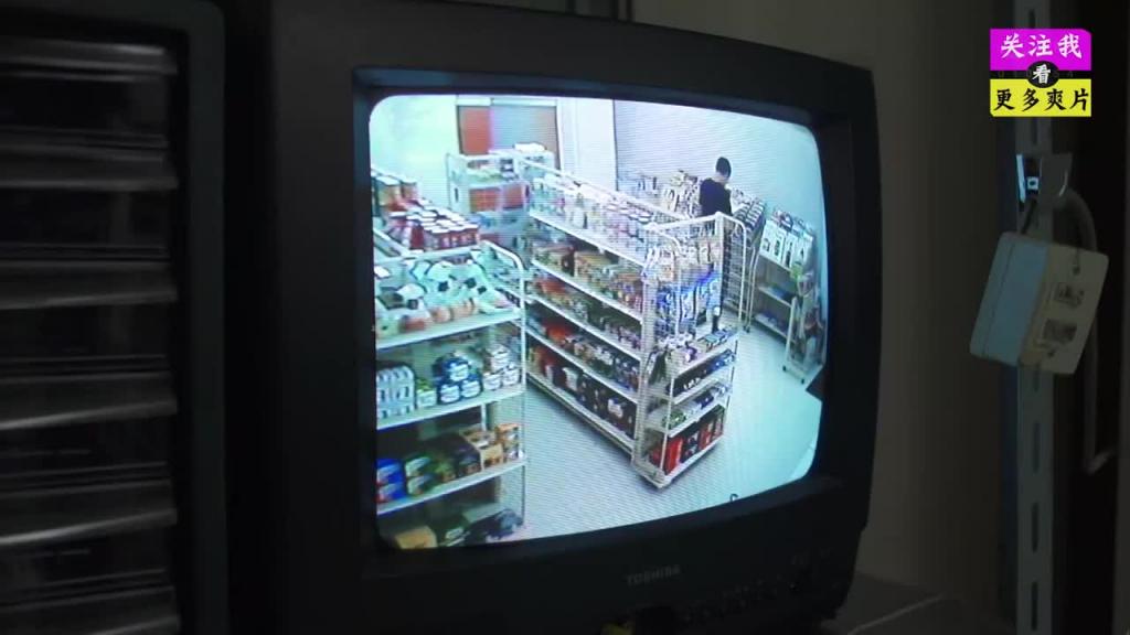 欲求不满的人妻勾引打工仔 中文字幕 预览截图 7