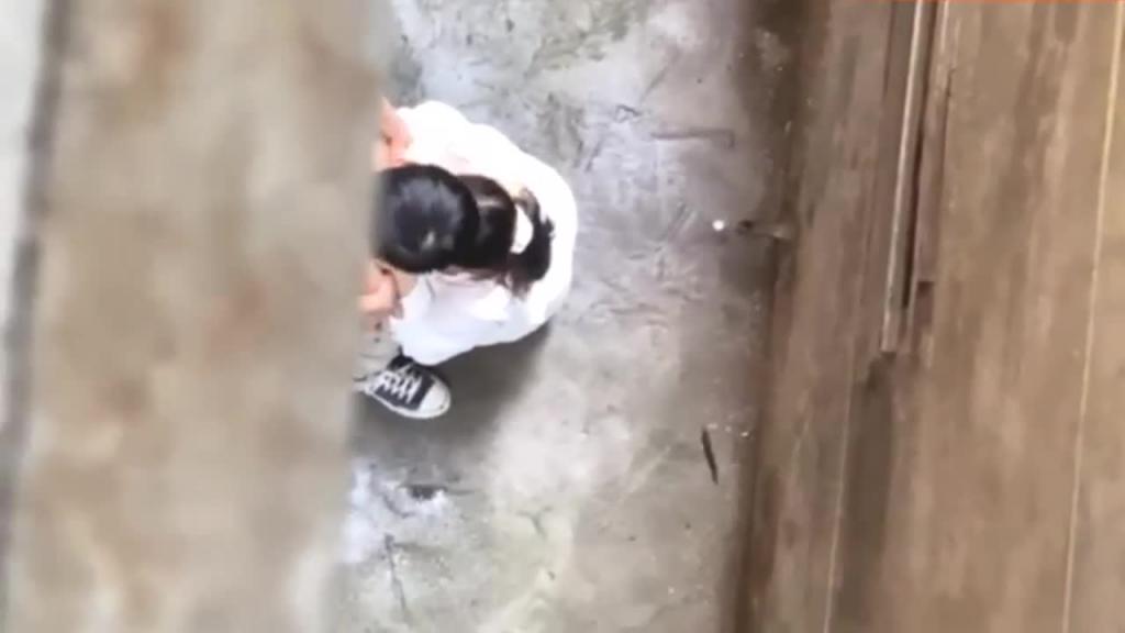 【稀有吃瓜事件】郑州师范操场口爆门 预览截图 11