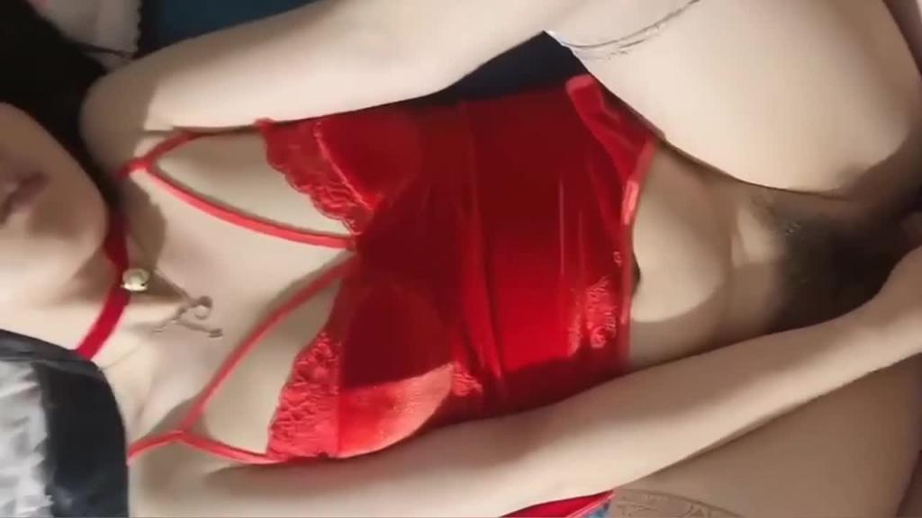 【泄密】沈阳绿帽情节老公在TG群分享自己媳妇的大量私拍 预览截图 2