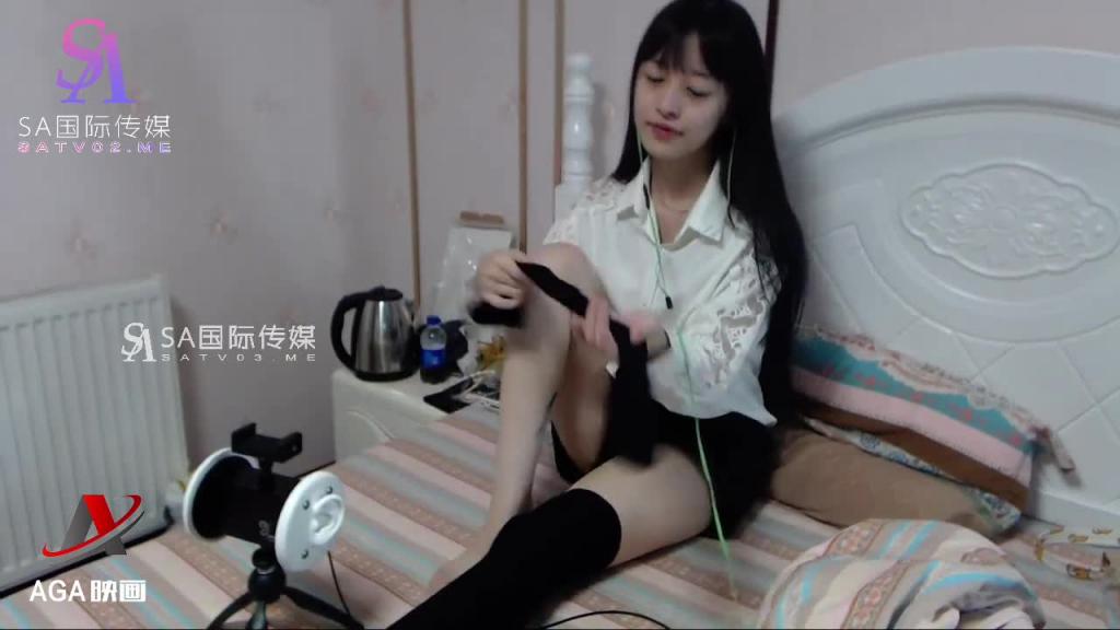 AT307-ASMR长腿少女诱惑-床上的足交按摩 预览截图 6